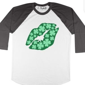 Clover Lips Raglan